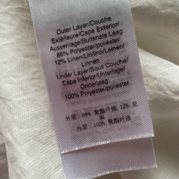 NWOT 🦋 DKNY V-Neck sweater w/side ties | Large - Picture 11 of 12